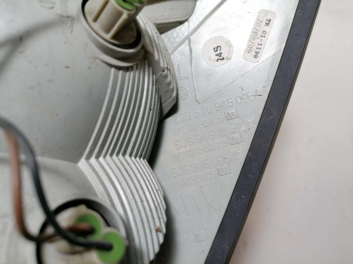 Skoda Fabia 2 5J original R&uuml;cklicht R&uuml;ckleuchte Schlussleuchte links Bj.2009